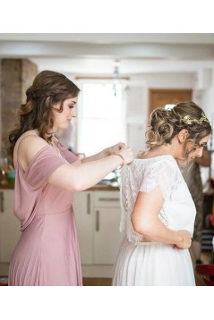 A-Line Short V Neck Modest Bridesmaid Dresses 902158