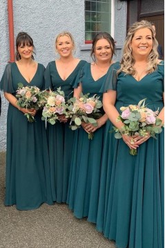 A-Line Long Chiffon V Neck Bridesmaid Dresses 902497