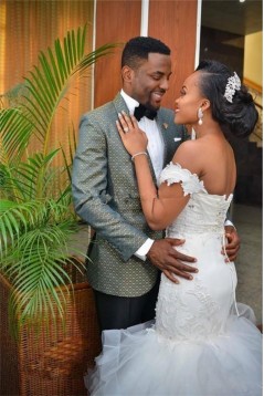 Mermaid Lace and Tulle Off the Shoulder Wedding Dresses Bridal Gowns 903210