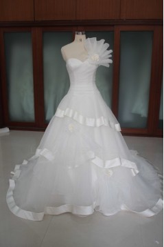 A-line Sweetheart Chapel Train Bridal Wedding Dresses WD010111