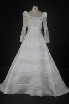 A-line Long Sleeves Beaded Lace Bridal Wedding Dresses WD010126