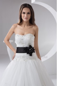 Ball Gown Strapless Court Train Lace Wedding Dresses 2031027