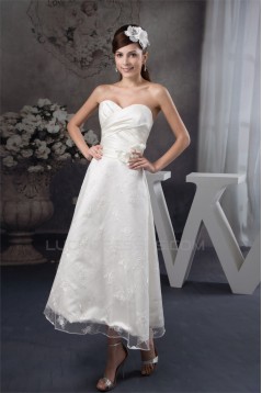 Attractive Sweetheart Sleeveless A-Line Tea Length Lace Little White Dresses 2031522