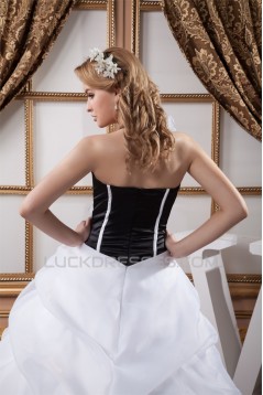 Ball Gown Halter Floor-Length Black White Beading Wedding Dresses 2030737