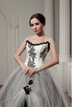 Satin Fine Netting A-Line Strapless Sleeveless Wedding Dresses 2030836