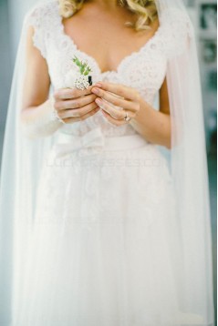A-Line V-Neck Lace Wedding Dresses Bridal Gowns 3030267